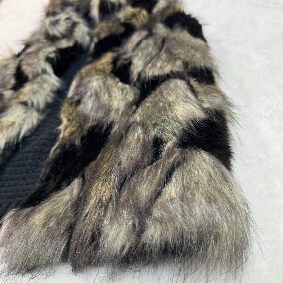 INC International Concepts Women's S/P Faux Fur Vest Ribbed Knit Back Black - Picture 7 of 16